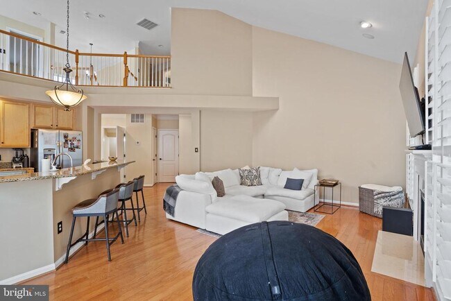 Building Photo - 42924 Cattail Meadows Pl
