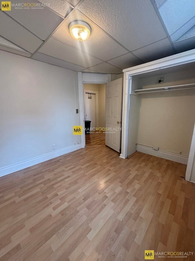 Building Photo - 60 Charlesgate E