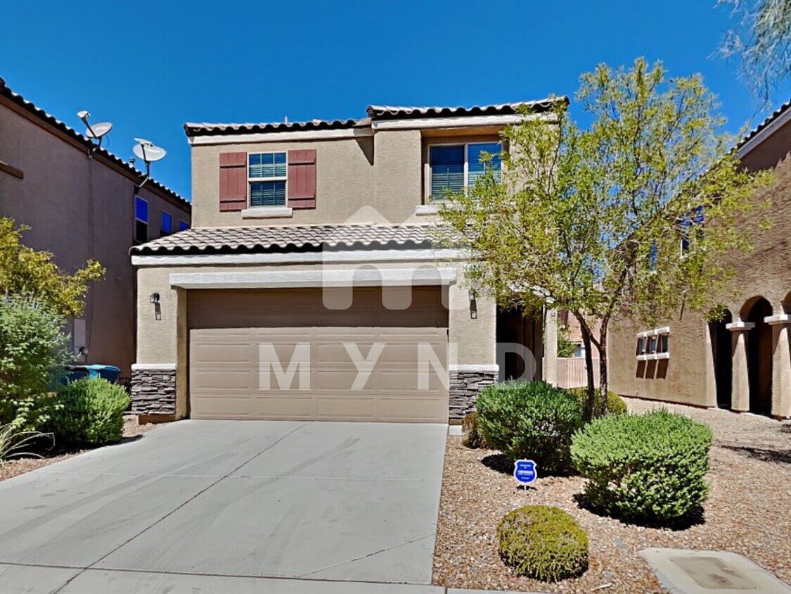 Foto principal - 6834 Majestic Palm Dr