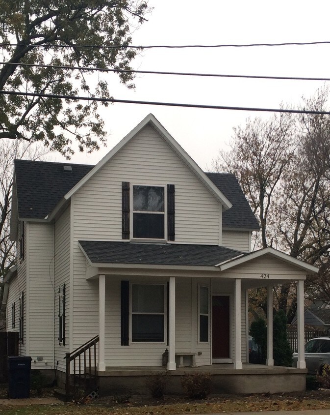 Foto principal - 424 Pine Ave