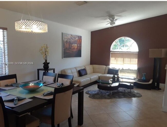 Foto del edificio - 13817 SW 154th St