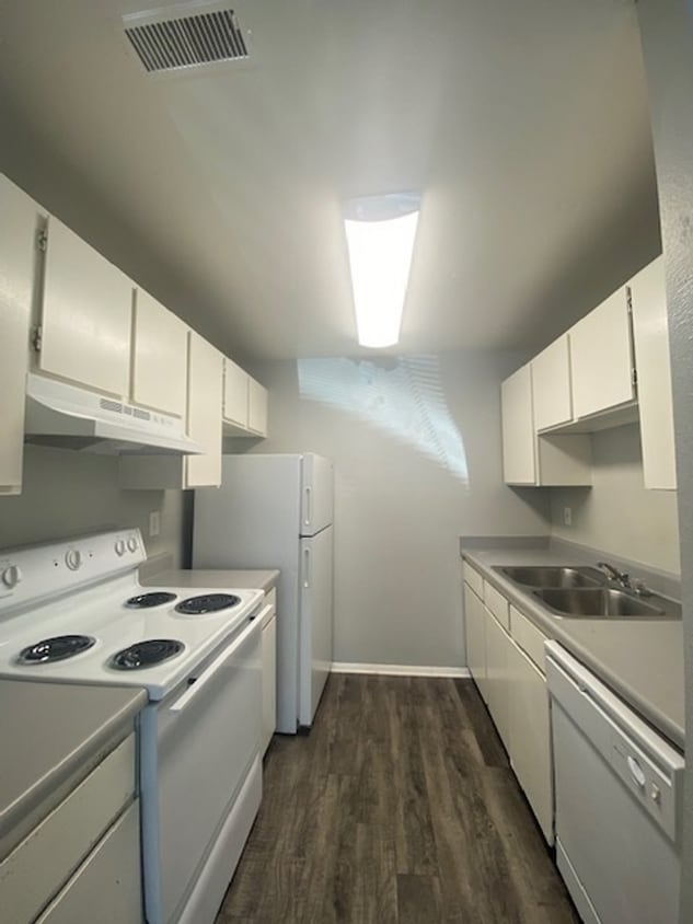 Primary Photo - FIRST MONTH FREE! 1825 Zebulon- 2bed 1bath