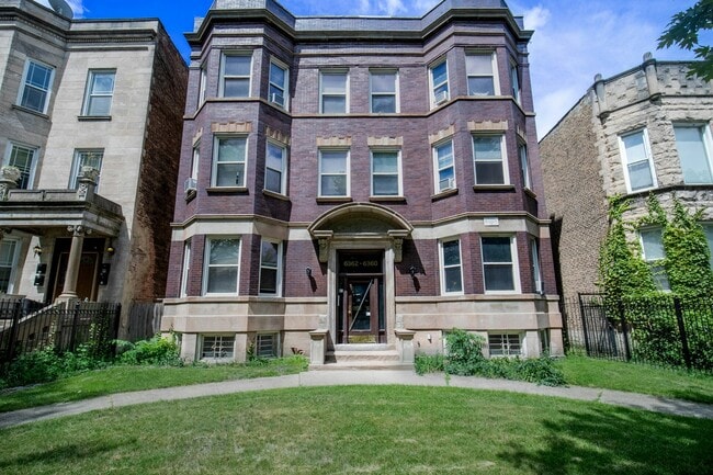 Building Photo - 6360 S Greenwood Ave