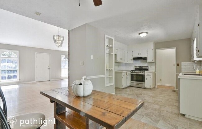 Building Photo - 385 Oak Street, Fayetteville, GA, 30215