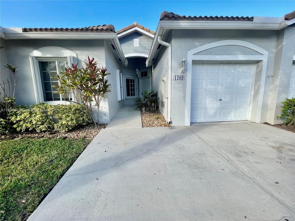 1209 SW 48th Terrace, Deerfield Beach, FL 33442 House Rental in