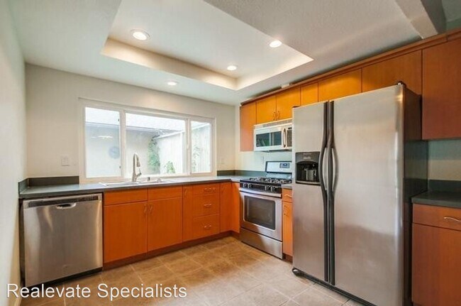 Building Photo - 2 br, 2 bath House - 3433 Orchard Way