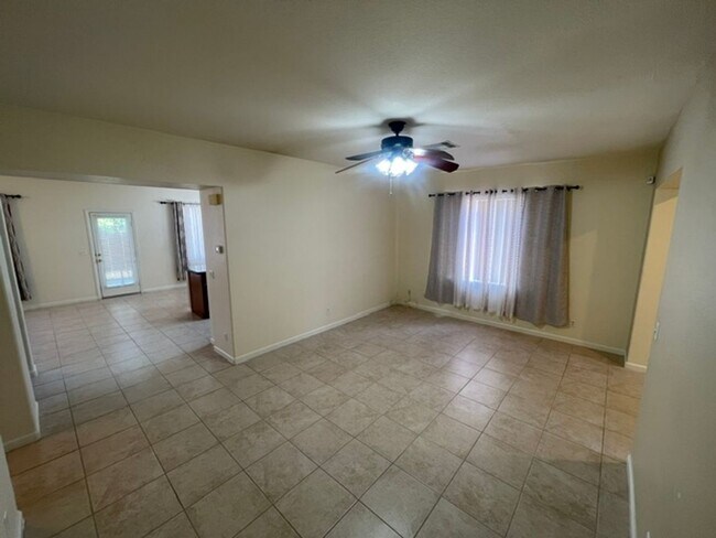 Foto del edificio - PECCOLE RANCH 4 BEDROOM HOME- GREAT HOME -GREAT LOCATION!!!!!!!