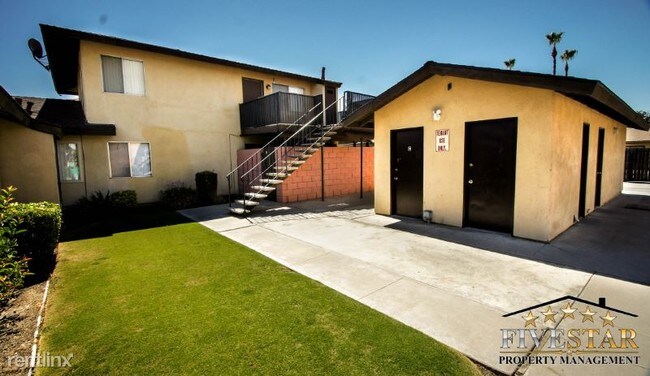 Building Photo - 5913 Nogal Ave