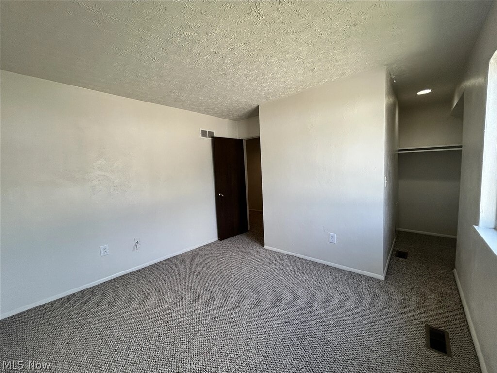 Building Photo - 125 Orchard Dr
