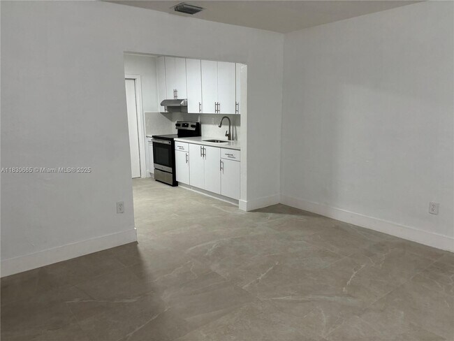 Foto del edificio - 994 SE 2nd Pl