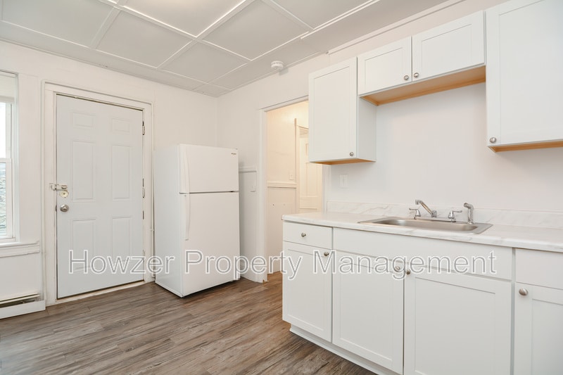 9 Cedar St, Taunton, MA 02780 House Rental in Taunton, MA