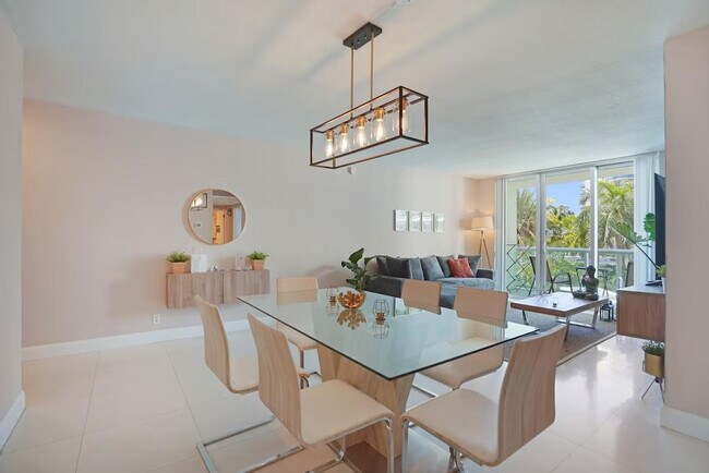 Building Photo - 3901 S Ocean Dr