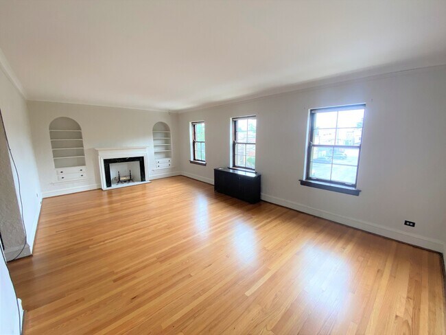 Foto del edificio - 6028 N Francisco Ave