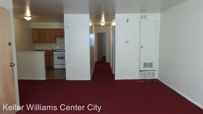 Building Photo - 3025 S 72nd St
