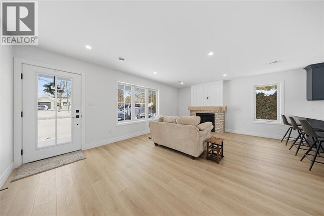 Building Photo - 6544 Waterworks Rd