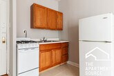 Primary Photo - 1050 W George St
