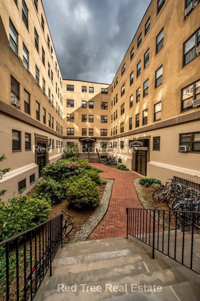 Foto del edificio - 1200 Massachusetts Ave