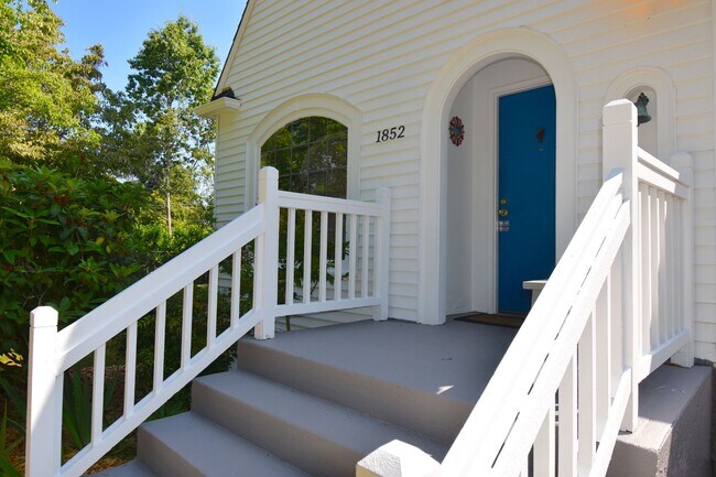 Building Photo - Beautiful Tudor Style East of Market Home ...