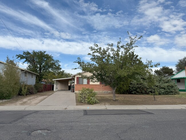 Photo - 214 W Kennedy Ave (Grand Junction, CO) House