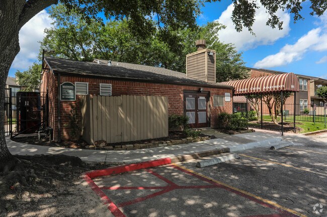 Cherry Creek Apartments Houston, TX