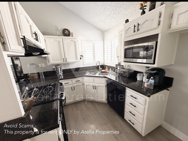 Foto del edificio - 2234 N Edison St