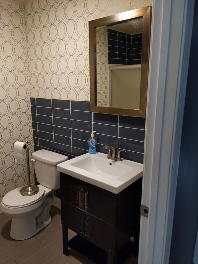 Building Photo - 4629 Harrison St Unit A, Kansas City, MO 6...