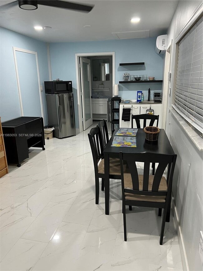 Building Photo - 13270 SW 103rd Terrace