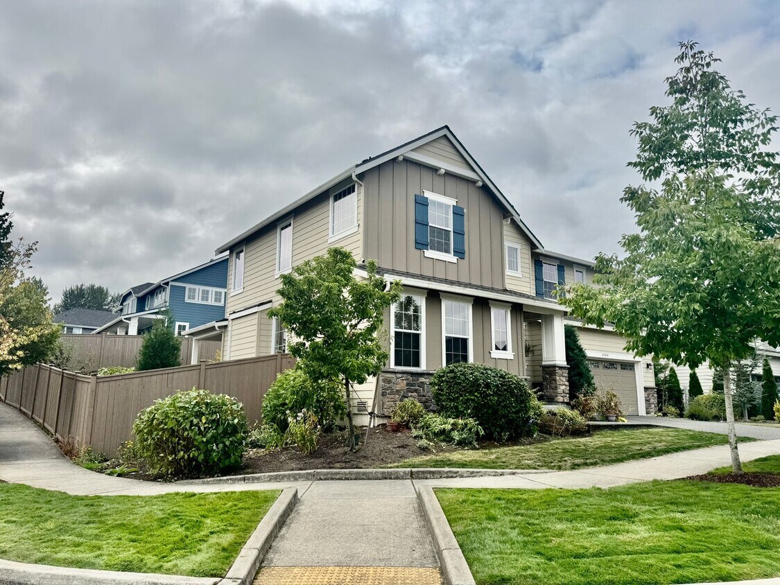 Primary Photo - Beautiful Duvall Home!!!
