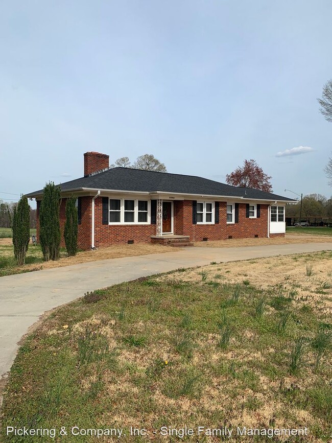 Building Photo - 3 br, 1 bath House - 4529 Pleasant Garden Rd