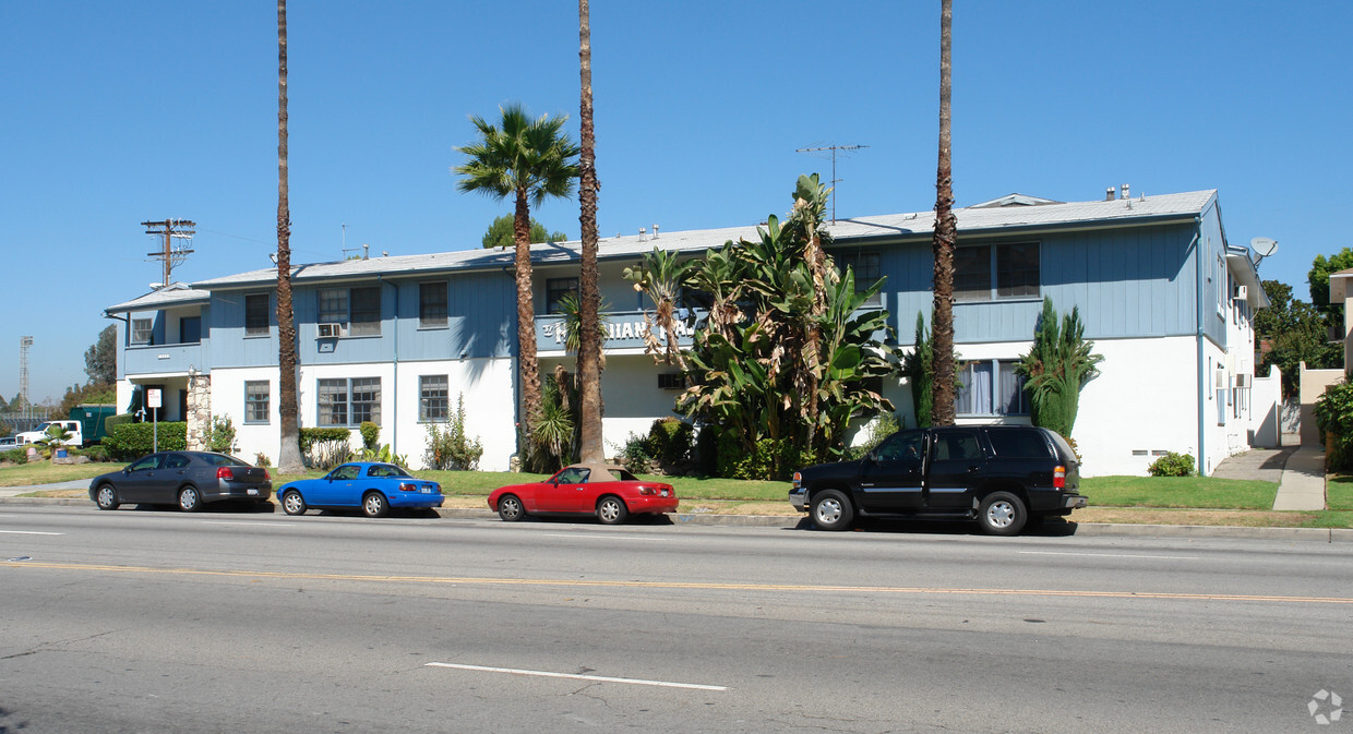 Building Photo - 12835 Burbank Blvd
