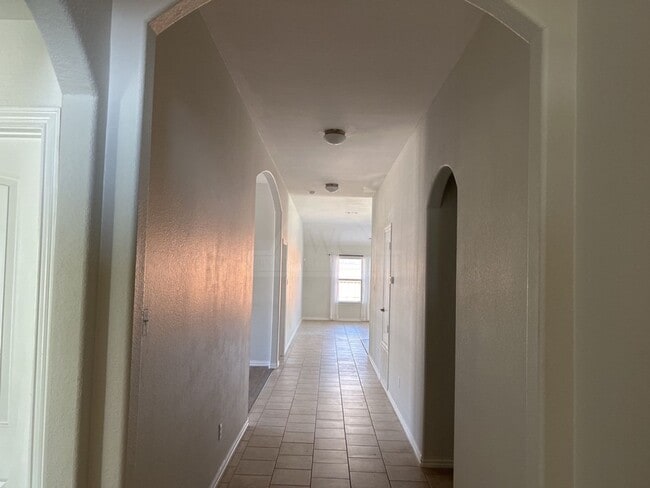 Foto del edificio - 6311 Serpentine Dr