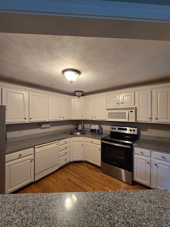 Building Photo - 20 Mountain Laurel Ln