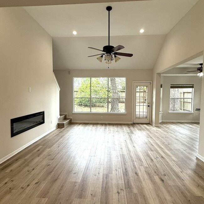 Foto del edificio - 2203 Blossom Creek Trail