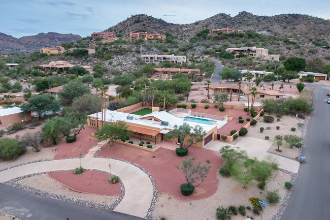 Foto del edificio - 4601 E Mockingbird Ln