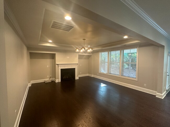Building Photo - 4004 Windflower Ln