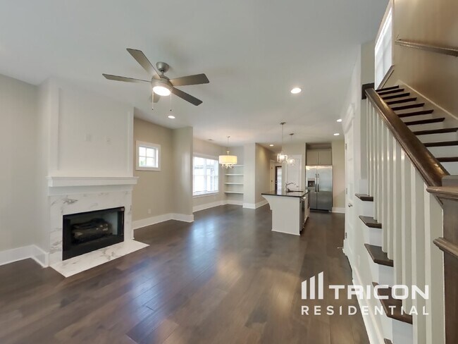 Foto del edificio - 1234 Hillwood Private Cove