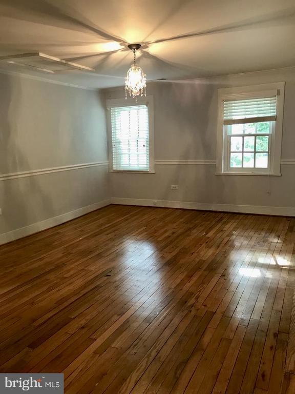Building Photo - 216 Wirt St NW