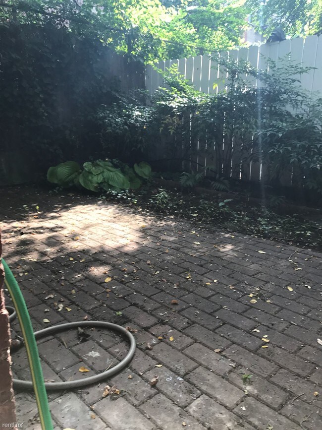 Foto del edificio - 320 Cumberland St