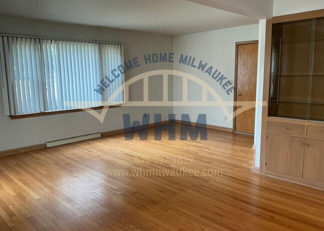 Foto del edificio - 7313 Harwood Ave