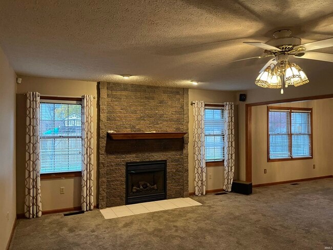 Building Photo - 6655 Oak View Ct