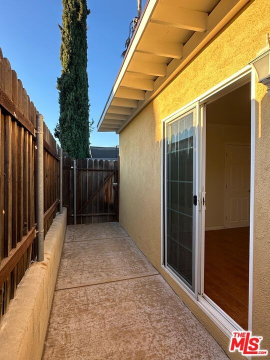 Foto del edificio - 10429 Oro Vista Ave