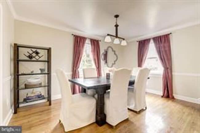 Building Photo - CHARMING COLONIAL LOCATED IN QUIET COURT I...