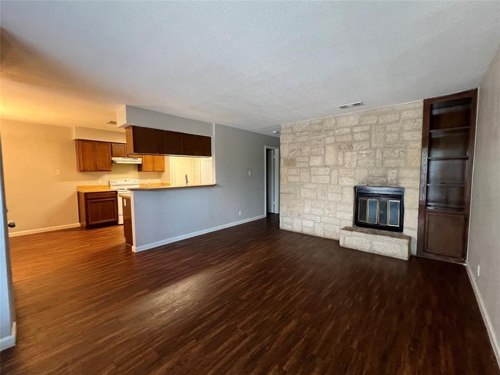 209 E Noton St Unit 102, Pflugerville, TX 78660 Room for Rent in