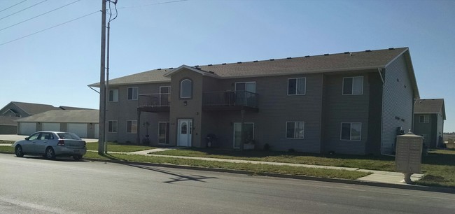 2505 40th Ave SE en Mandan - 2505 40th Ave SE