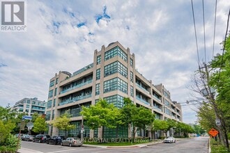 Building Photo - 380-380 Macpherson Ave