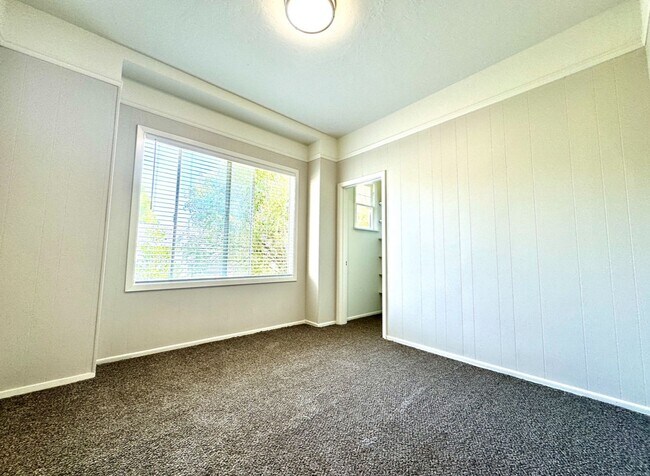Building Photo - DONT MISS OUT! WATCH MY 3D TOUR~ Spacious ...