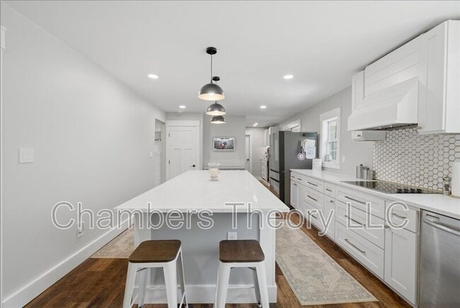 Foto del edificio - 14410 Otis Ct