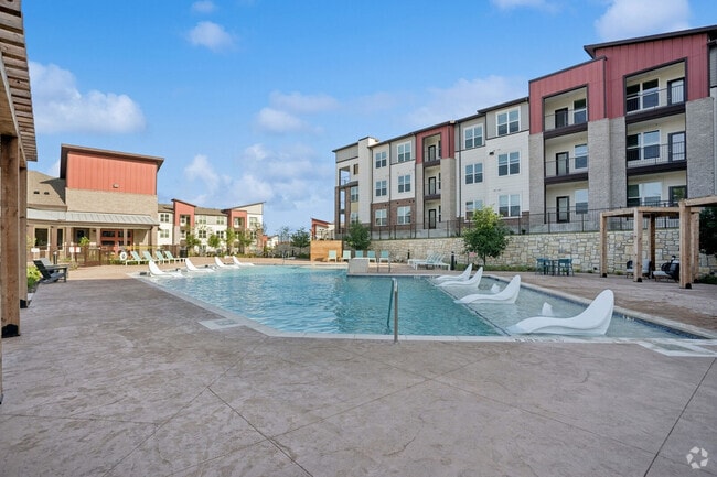 Building Photo - Ascend at Pioneer Hill