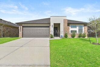 Building Photo - 7915 Murciana Dr