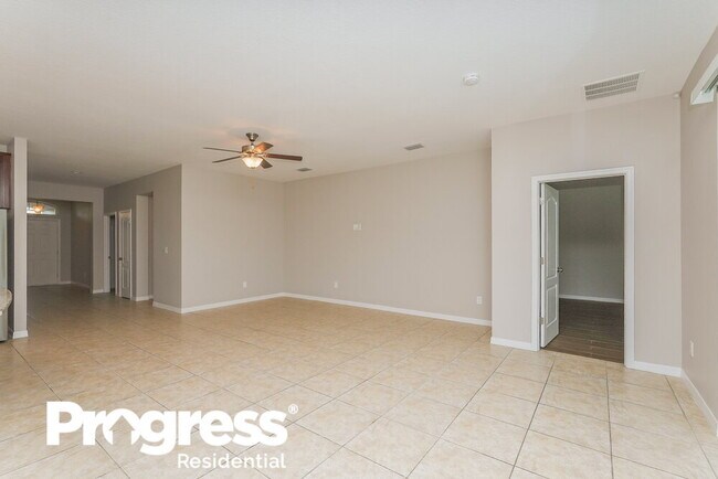 Foto del edificio - 413 Blakely Ct